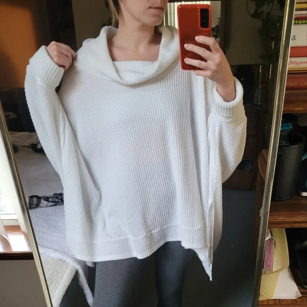 Forever 21 Oversized cowl neck sweater - Picture 6 of 7